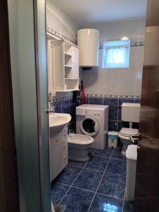 Ferienwohnung Nena In ซริกเวนิซา ภายนอก รูปภาพ