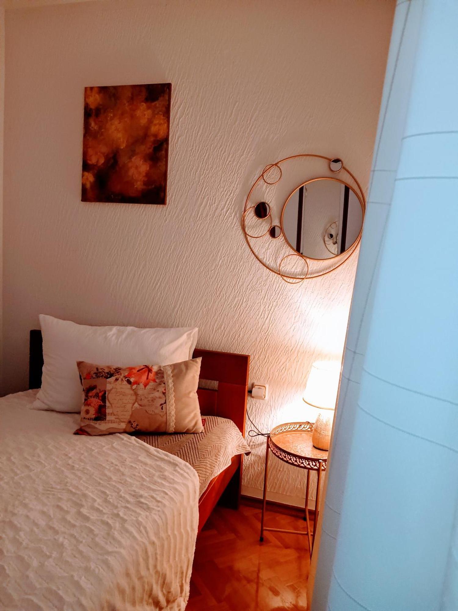 Ferienwohnung Nena In ซริกเวนิซา ภายนอก รูปภาพ